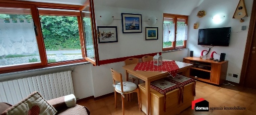 Foto Appartamento a Tonezza del Cimone Pettinà di 75 m² con 4 locali