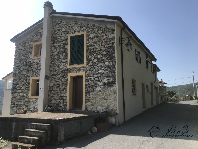 Foto Appartamento in Via Albenga, Nasino di 65 m² con 2 locali in vendita