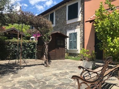 Foto Appartamento a Ranzo di 75 m² con 4 locali in vendita