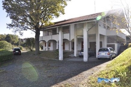 Foto Villa unifamiliare a Samone di 566 m² con 11 locali in vendita