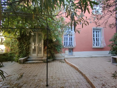 Foto Villa unifamiliare a Brescia Sant'Eufemia - Caionvico di 250 m²