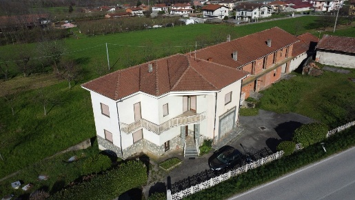 Foto Appartamento in Via Divisione Cuneese 19, Sanfront di 150 m²