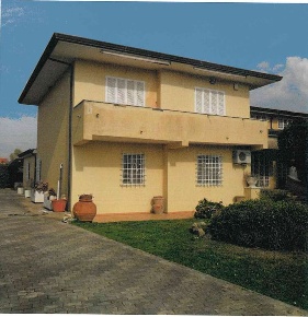 Foto Villa unifamiliare in strada umberto nobile  14, Latina Piccarello