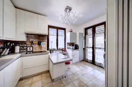 Foto Appartamento in Via Val della Torre 50bis, San Gillio di 400 m²