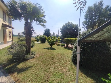 Foto Appartamento in Via Nonantolana, Modena Crocetta di 240 m² in vendita