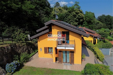 Foto Villa unifamiliare in Via Ompio, San Bernardino Verbano di 122 m²