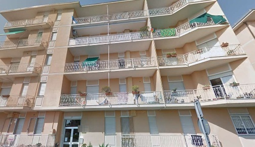 Foto Appartamento in Via Lungofiume, San Bartolomeo al Mare Centro di 67 m²