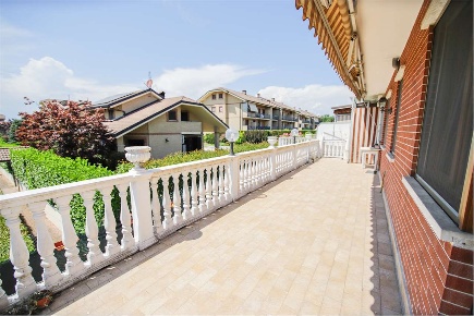 Foto Appartamento in Via Rubens 12, Volpiano di 121 m² con 4 locali