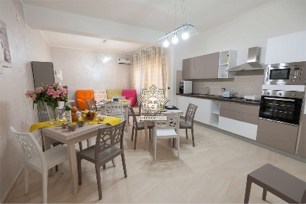 Foto Appartamento in via forlanini, Siracusa di 190 m² con 6 locali