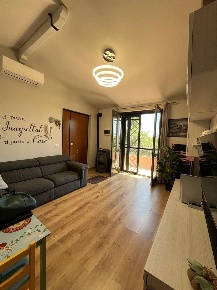 Foto Appartamento a Lucignano di 82 m² con 5 locali in vendita