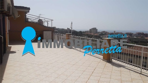 Foto Appartamento in c/da Irace, Vibonati Centro di 120 m² con 6 locali