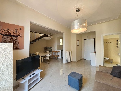 Foto Appartamento a Firenze di 110 m² con 5 locali in affitto