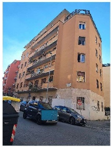 Foto Appartamento in Via Montebuono 41, Roma Africano - Villa Chigi