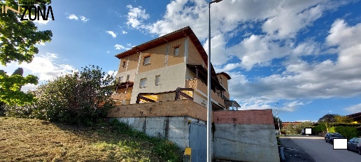 Foto Appartamento in Via Don Luigi Sturzo, Bellante Centro di 84 m²