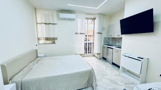 Foto Appartamento in Via Toledo, Napoli Monte Santo di 30 m² con 1 locali