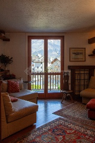 Foto Appartamento a Courmayeur Centro di 128 m² con 4 locali in affitto