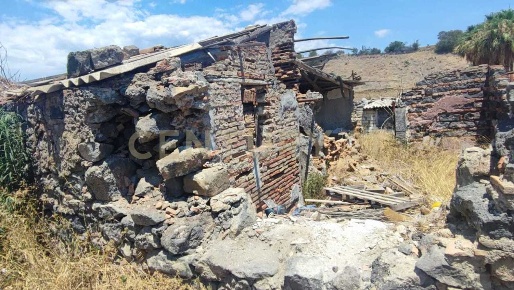 Foto Villa bifamiliare in Via Fossa della Creta sn, Catania di 3500 m²