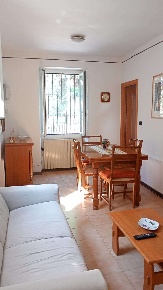 Foto Appartamento in Via Panizzi, Sanremo di 50 m² con 2 locali in aste