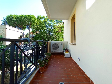 Foto Appartamento a Rimini Marina Centro di 64 m² con 3 locali in vendita