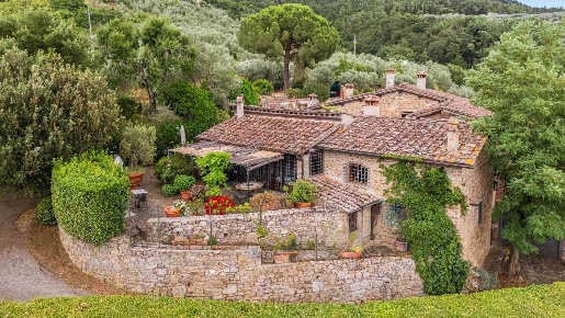 Foto Villa unifamiliare a Bagno a Ripoli Osteria Nuova di 530 m² in vendita