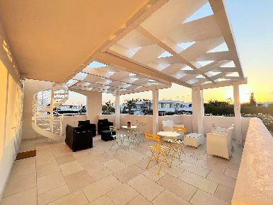 Foto Villa unifamiliare in Via Platone, Carovigno Torre Santa Sabina