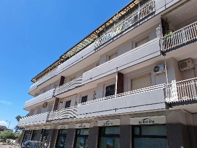 Foto Appartamento in Via Fonseca, Nola Centro di 80 m² con 3 locali