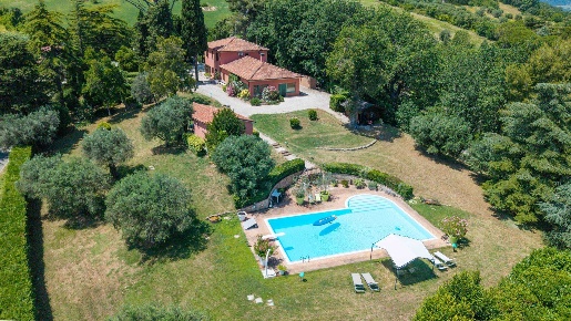 Foto Villa unifamiliare in Via DEI CASTELLI, Monte Roberto di 336 m²