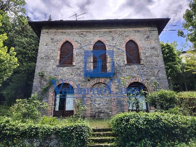 Foto Villa unifamiliare a Reggello Saltino di 200 m² con 4 locali