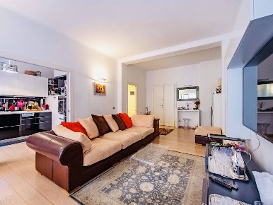 Foto Appartamento in Via Ugo De Carolis, Roma Balduina di 140 m² in vendita