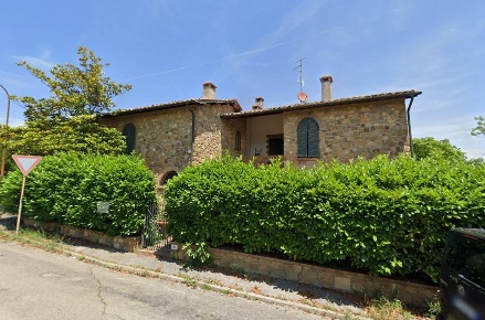 Foto Appartamento in Via della Pace, San Quirico d'Orcia Centro di 349 m²