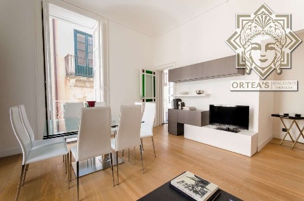 Foto Appartamento in Via Roma, Siracusa Ortigia di 95 m² con 3 locali