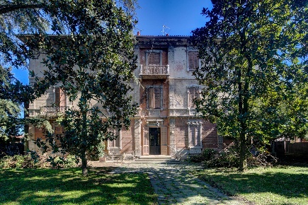 Foto Villa unifamiliare in Via Graziani, Alessandria Litta Parodi di 800 m²
