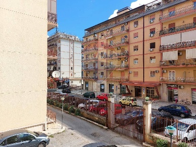 Foto Appartamento in Via Salvatore Aldisio, Palermo Resuttana di 123 m²