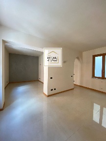 Foto Appartamento in Borgo Giacomo Tommasini, Parma Centro Storico