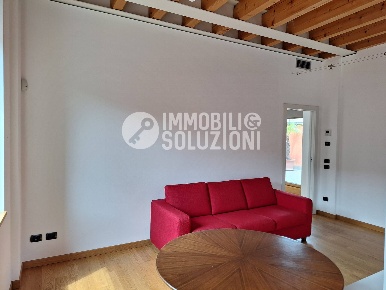 Foto Appartamento in VIA CONTRADA TRE PASSI, Bergamo Centro di 100 m²