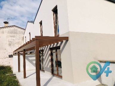 Foto Villa bifamiliare in via cerri, Goito Cerlongo di 200 m² con 3 locali