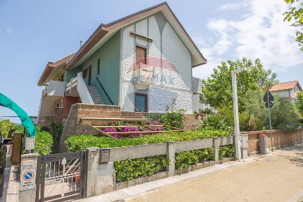 Foto Appartamento in VIALE ALCIONE, Francavilla al Mare Centro di 127 m²
