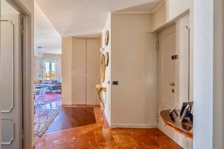Foto Appartamento in Via Sardegna, Milano Washington di 164 m² con 4 locali