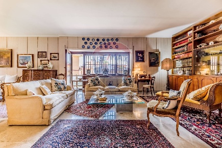Foto Appartamento in Via Cassia, Roma Tomba di Nerone di 155 m² in vendita