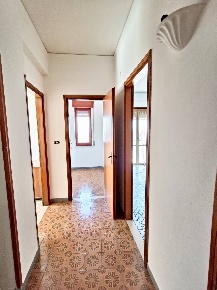 Foto Appartamento a Giugliano in Campania di 110 m² con 4 locali in affitto