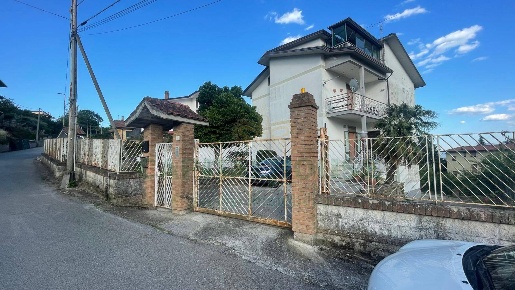 Foto Appartamento a Capriglia Irpina di 107 m² con 3 locali in vendita