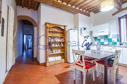 Foto Appartamento a Pisa San Francesco di 123 m² con 5 locali in vendita