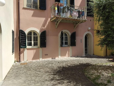 Foto Appartamento a Pisa Sant'Antonio di 85 m² con 4 locali in vendita