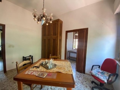 Foto Appartamento a Calcinaia Fornacette di 79 m² con 5 locali in vendita