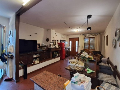 Foto Casa indipendente a Crespina Lorenzana Lavoria di 111 m² con 4 locali