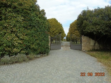 Foto Villa unifamiliare a Caselle Torinese di 536 m² con 8 locali