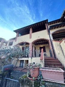 Foto Appartamento a Monterotondo Marittimo di 65 m² con 4 locali in vendita