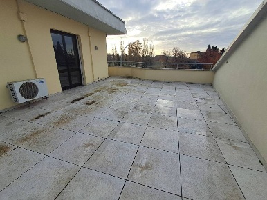 Foto Appartamento a Ponsacco Centro di 134 m² con 5 locali in vendita