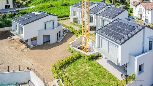 Foto Appartamento a Lecco di 174 m² con 4 locali in vendita