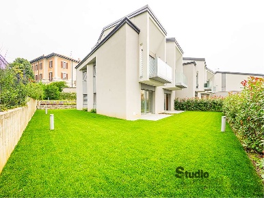 Foto Appartamento a Lecco di 174 m² con 4 locali in vendita